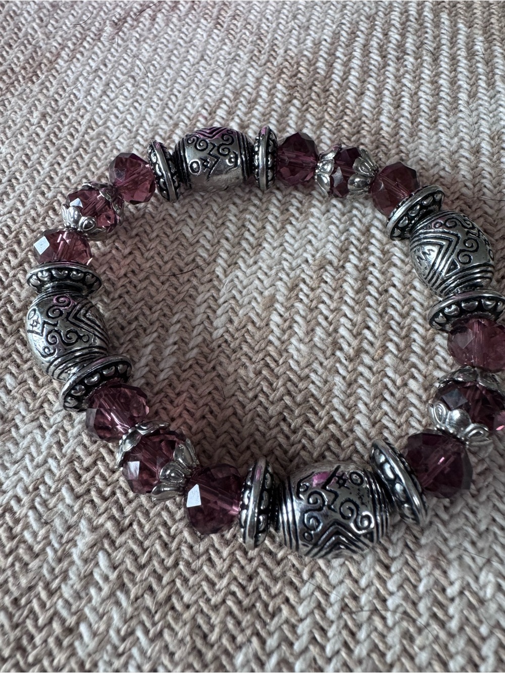 Silver-Tone Beaded Bracelet with Purple Faceted Beads
